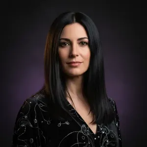 Bianca — Sensitiva e Cartomante